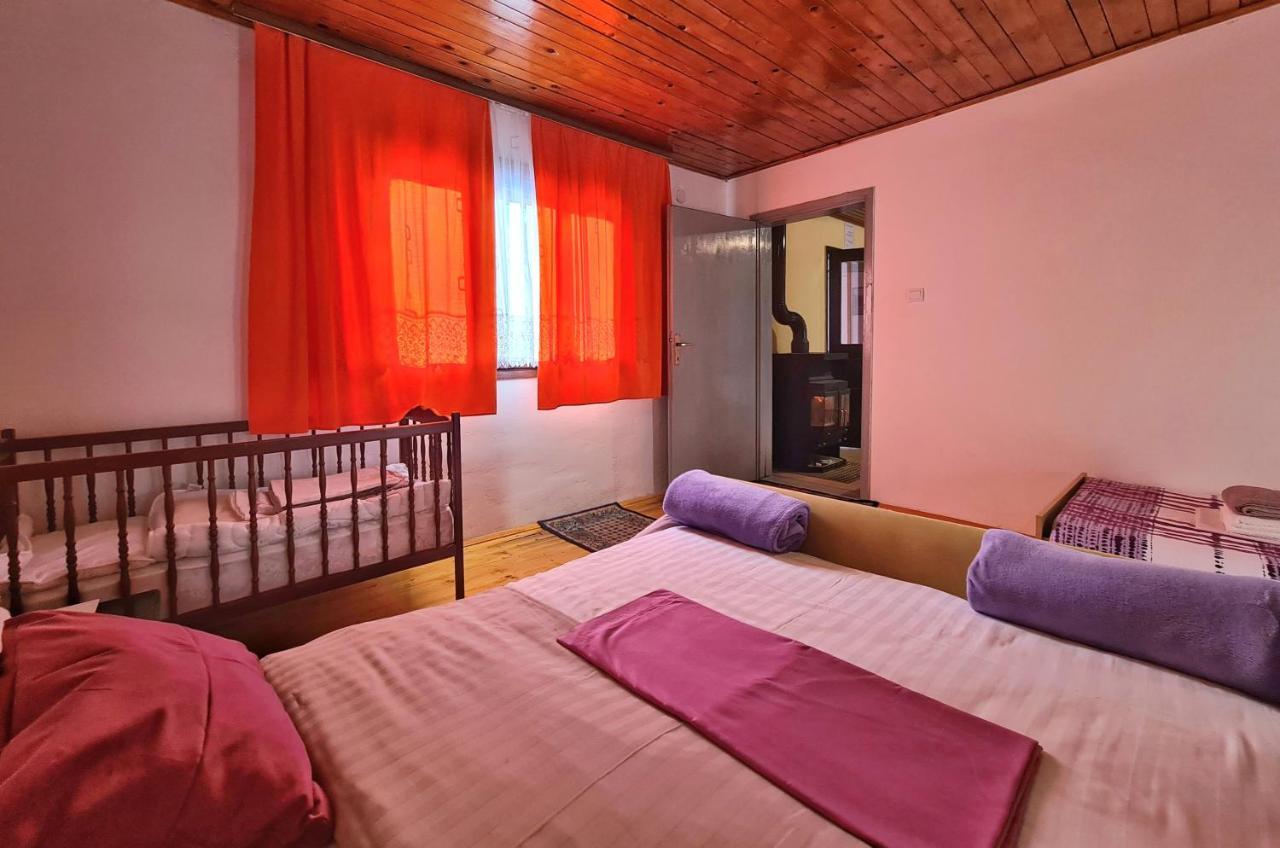 Holiday Home Radocaj สลูน ภายนอก รูปภาพ