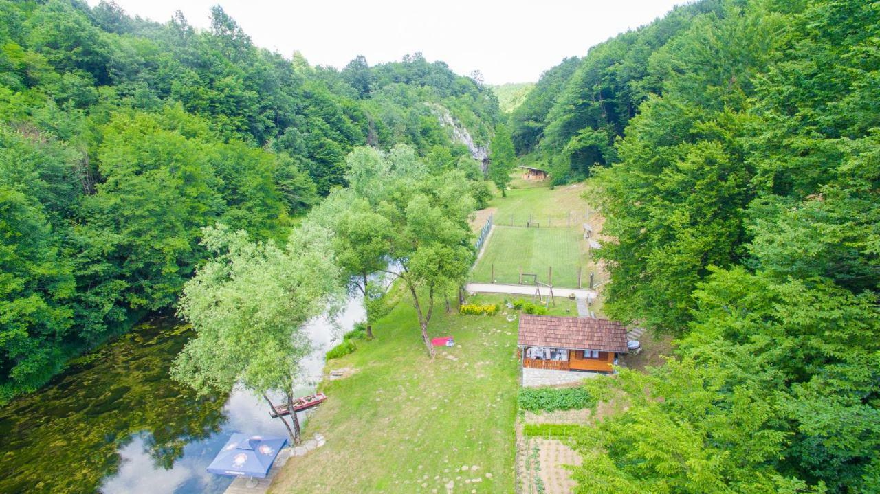 Holiday Home Radocaj สลูน ภายนอก รูปภาพ