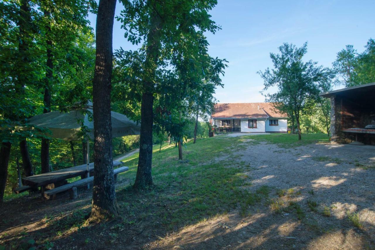 Holiday Home Radocaj สลูน ภายนอก รูปภาพ